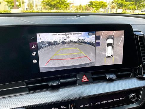 Used 2023 Kia Sportage SX image 21