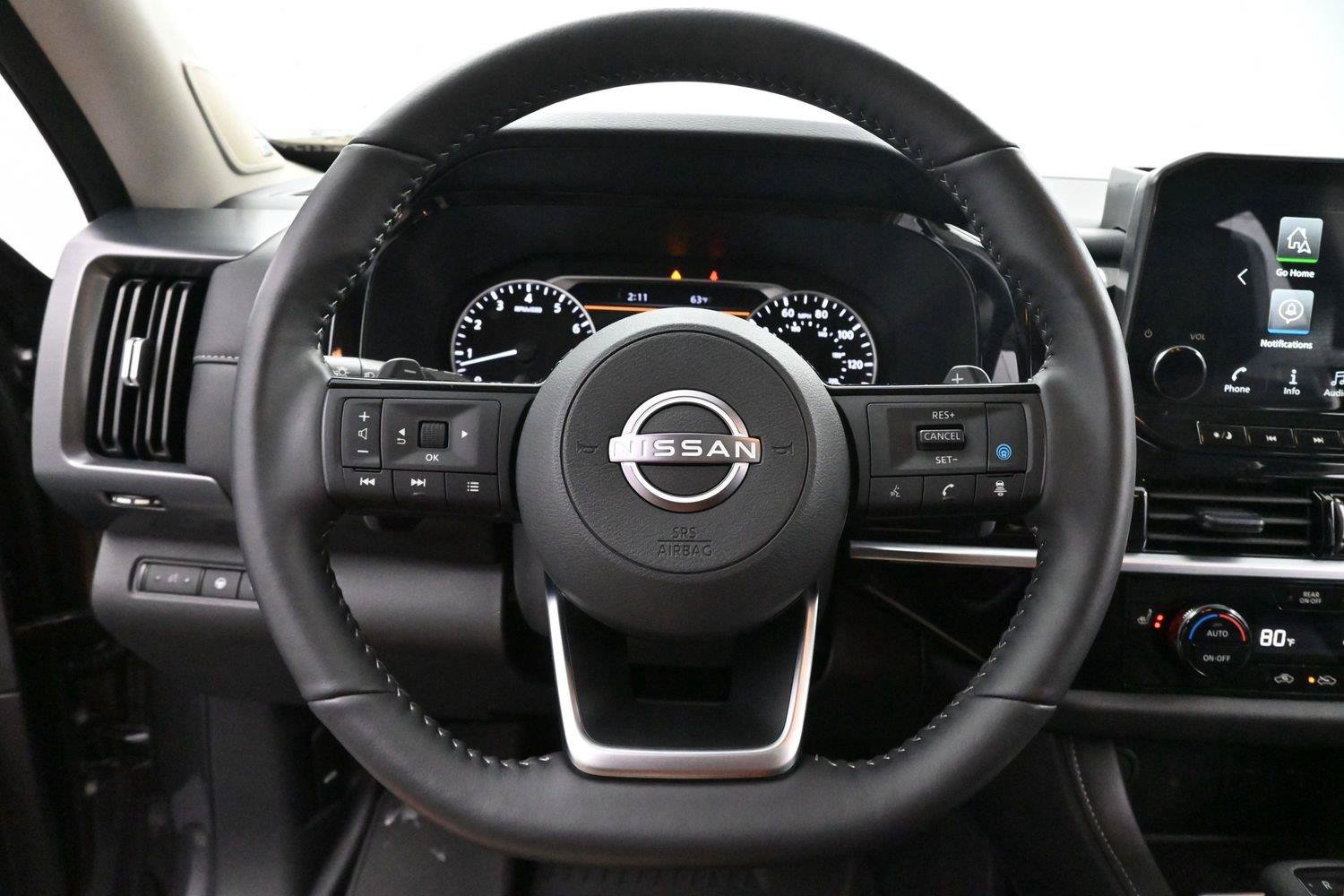 Used 2025 Nissan Pathfinder SL w/ SL Premium Package FWD image 14