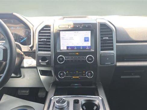 Used 2020 Ford Expedition XLT RWD image 13