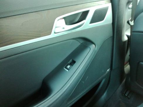 Used 2015 Hyundai Genesis 5.0 image 30