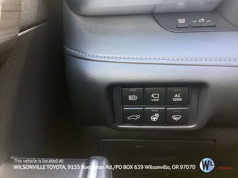 Used 2020 Toyota Highlander Platinum image 20