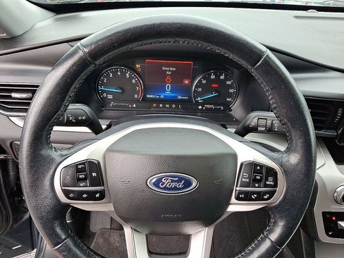 Certified 2023 Ford Explorer XLT w/ Equipment Group 202A AWD/4WD image 16