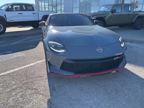 Used 2024 Nissan Z NISMO w/ Floor Mat Package image 5
