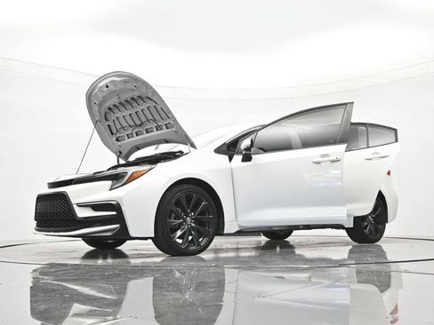 Used 2023 Toyota Corolla SE FWD image 48