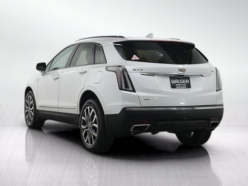 Used 2022 Cadillac XT5 Sportv w/ Technology Package AWD/4WD image 3