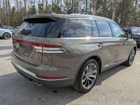 Certified 2025 Lincoln Aviator Reserve image 4