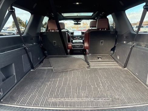 Used 2023 Ford Expedition Max Limited image 15