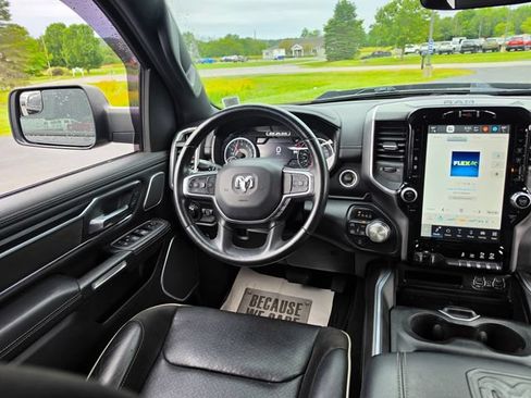 Used 2023 RAM 1500 Laramie AWD/4WD image 14