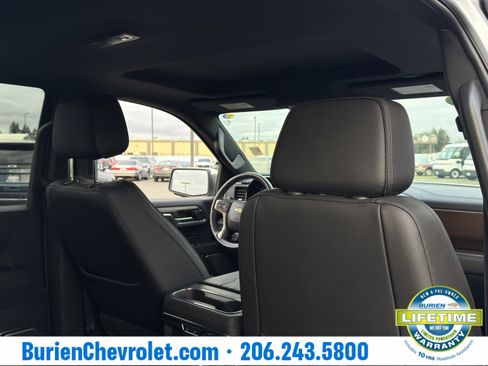 Used 2022 Chevrolet Silverado 1500 High Country w/ High Country Premium Package image 26