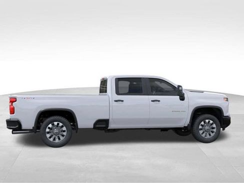 New 2026 Chevrolet Silverado 2500 Custom w/ Custom Value Package AWD/4WD image 5