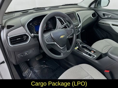 Used 2024 Chevrolet Equinox LS w/ LS Convenience Package FWD image 13