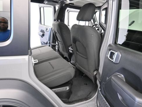 Used 2023 Jeep Wrangler Unlimited w/ Cold Weather Group AWD/4WD image 15