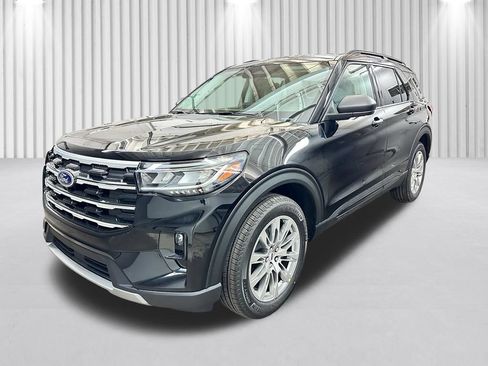 New 2026 Ford Explorer Active w/ Active Comfort Package AWD/4WD image 10