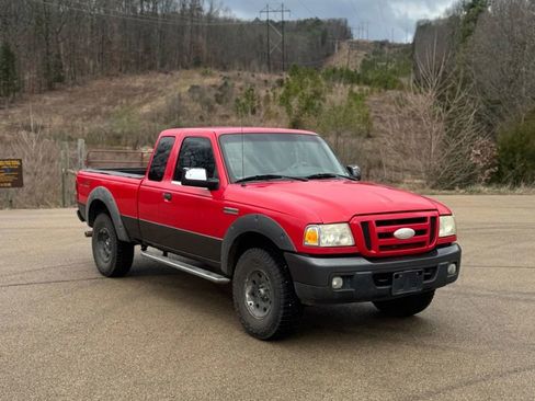 Used 2006 Ford Ranger XLT image 2