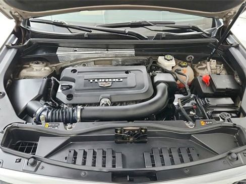 Certified 2023 Cadillac XT4 Luxury w/ Cold Weather Package image 25