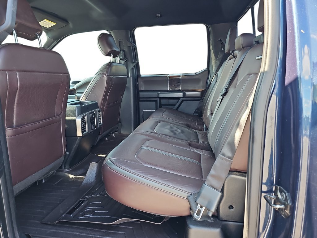 Used 2016 Ford F150 Platinum w/ Equipment Group 701A Luxury AWD/4WD image 14