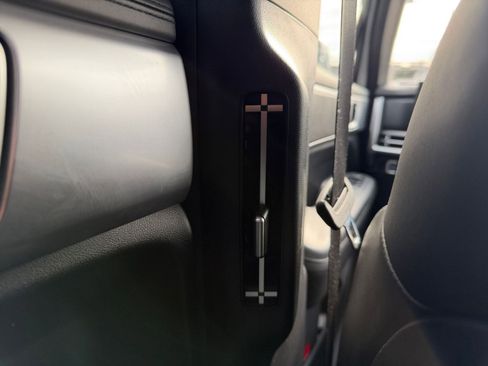 Used 2025 Hyundai Santa Fe SEL image 25