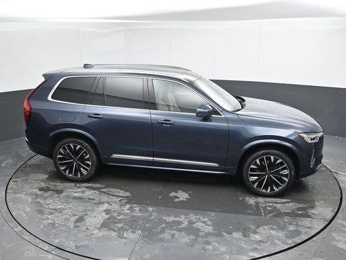 New 2026 Volvo XC90 B6 Plus w/ Protection Package AWD/4WD image 31