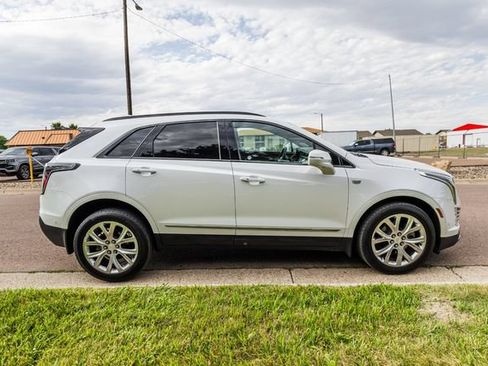 Used 2020 Cadillac XT5 Sportv w/ Platinum Package AWD/4WD image 4