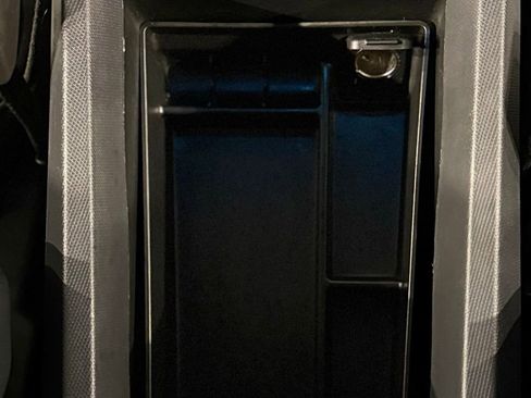 Used 2022 Ford Mustang Mach-E Select image 90