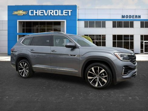 Used 2024 Volkswagen Atlas SEL Premium R-Line AWD/4WD image 6