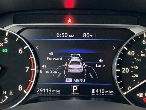 Used 2025 Nissan Altima 2.5 SV FWD image 16