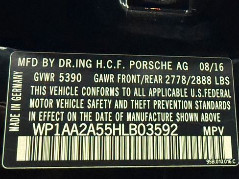 Used 2017 Porsche Macan AWD/4WD image 19