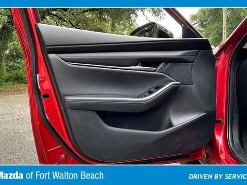 Used 2024 MAZDA MAZDA3 s FWD image 17