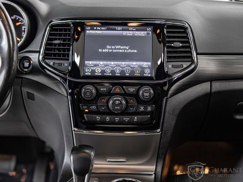 Used 2020 Jeep Grand Cherokee Altitude AWD/4WD image 35