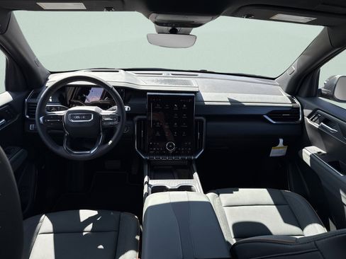 New 2026 GMC Acadia AT4 w/ Luxury Package AWD/4WD image 17
