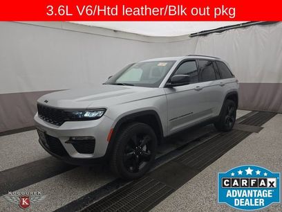 Used 2024 Jeep Grand Cherokee Limited w/ Black Appearance Package