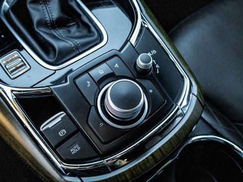 Used 2021 MAZDA CX-9 Signature image 36