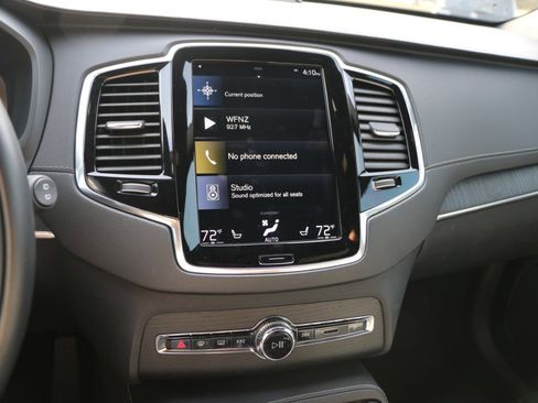 Used 2021 Volvo XC90 T8 Inscription image 23