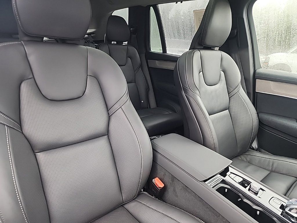 Used 2025 Volvo XC90 T8 Ultra w/ Protection Package Premier AWD/4WD image 20