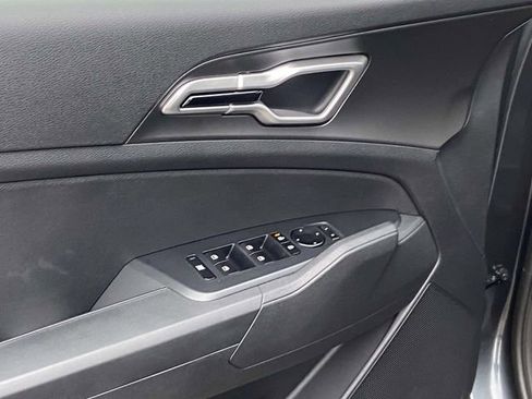 New 2026 Kia Sportage LX FWD image 13