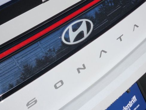 New 2026 Hyundai Sonata Limited image 10