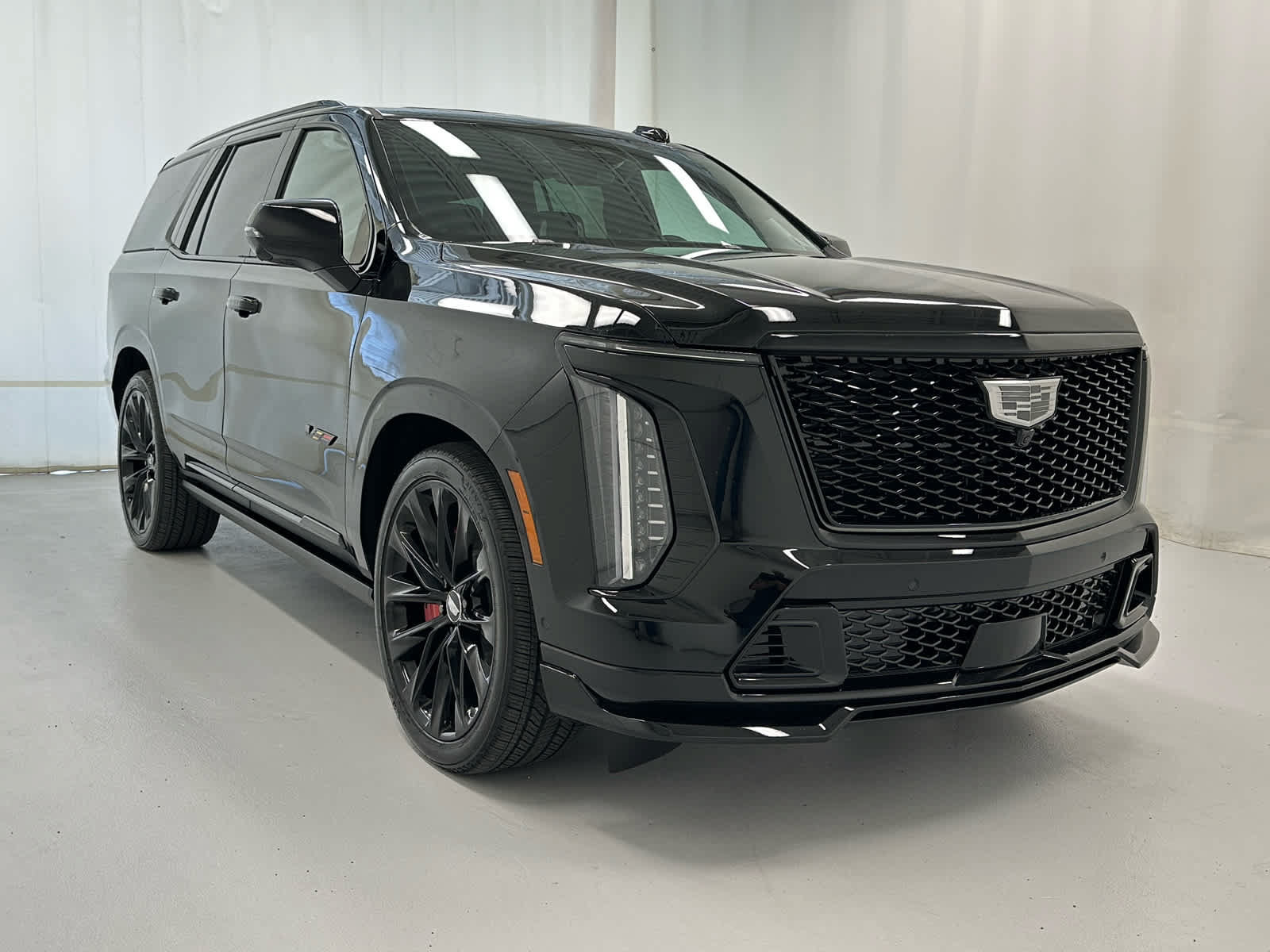Used 2026 Cadillac Escalade V w/ LPO, ONYX Package AWD/4WD image 1