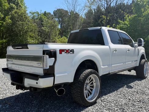 Used 2019 Ford F250 Limited w/ FX4 Off-Road Package AWD/4WD image 8