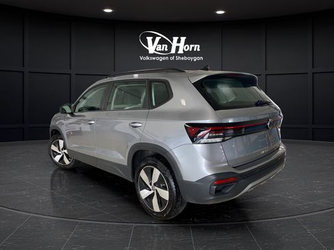 Used 2025 Volkswagen Taos S AWD/4WD image 5