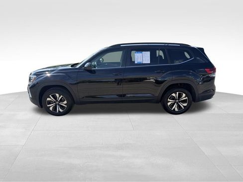 Used 2026 Volkswagen Atlas SE FWD image 6