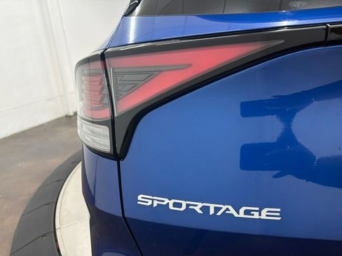 Used 2023 Kia Sportage EX FWD image 12