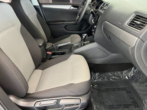 Used 2017 Volkswagen Jetta S FWD image 13