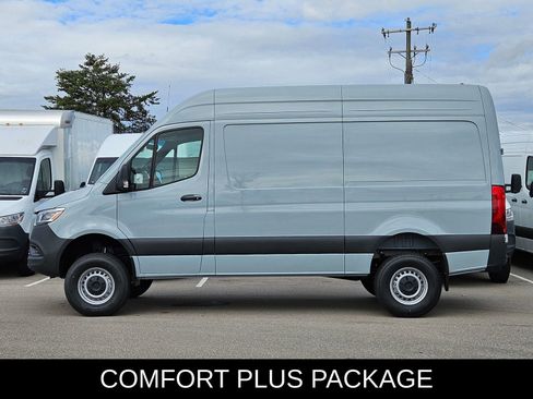 New 2025 Mercedes-Benz Sprinter 2500 image 6