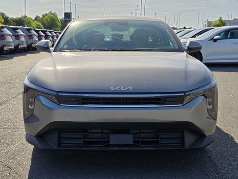 New 2026 Kia K4 LXS image 2