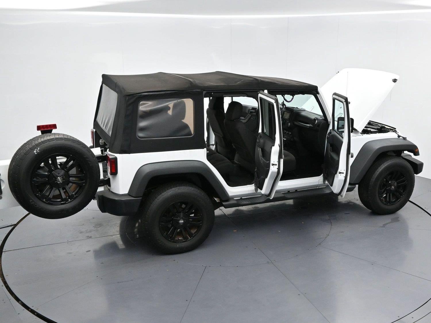 Used 2015 Jeep Wrangler Unlimited Sport w/ Quick Order Package 24S AWD/4WD image 37