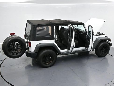 Used 2015 Jeep Wrangler Unlimited Sport w/ Quick Order Package 24S AWD/4WD image 37