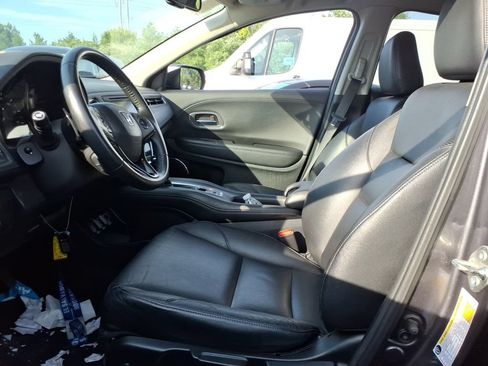 Used 2018 Honda HR-V EX-L image 8