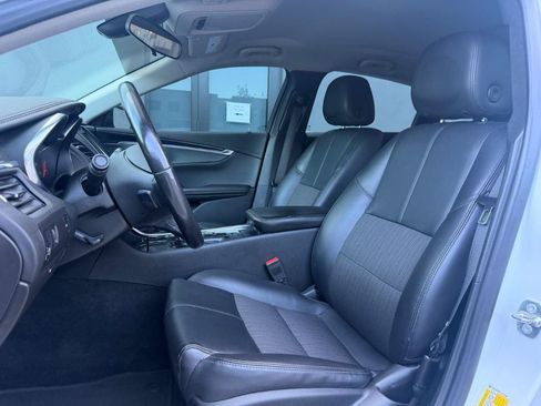 Used 2020 Chevrolet Impala LT FWD image 19