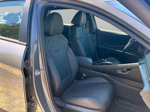 Used 2026 Hyundai Elantra SEL Sport FWD image 9