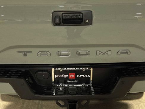 Certified 2022 Toyota Tacoma TRD Sport image 25